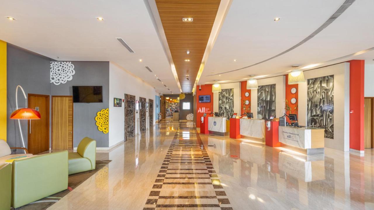 Ibis Gurgaon Golf Course Road - An Accor Brand Hotel Exterior photo