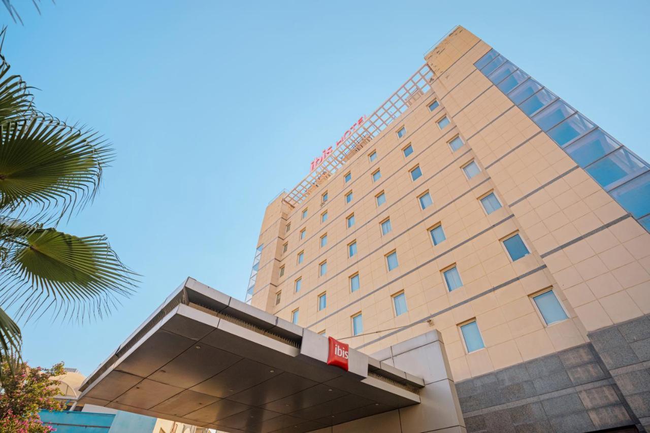 Ibis Gurgaon Golf Course Road - An Accor Brand Hotel Exterior photo