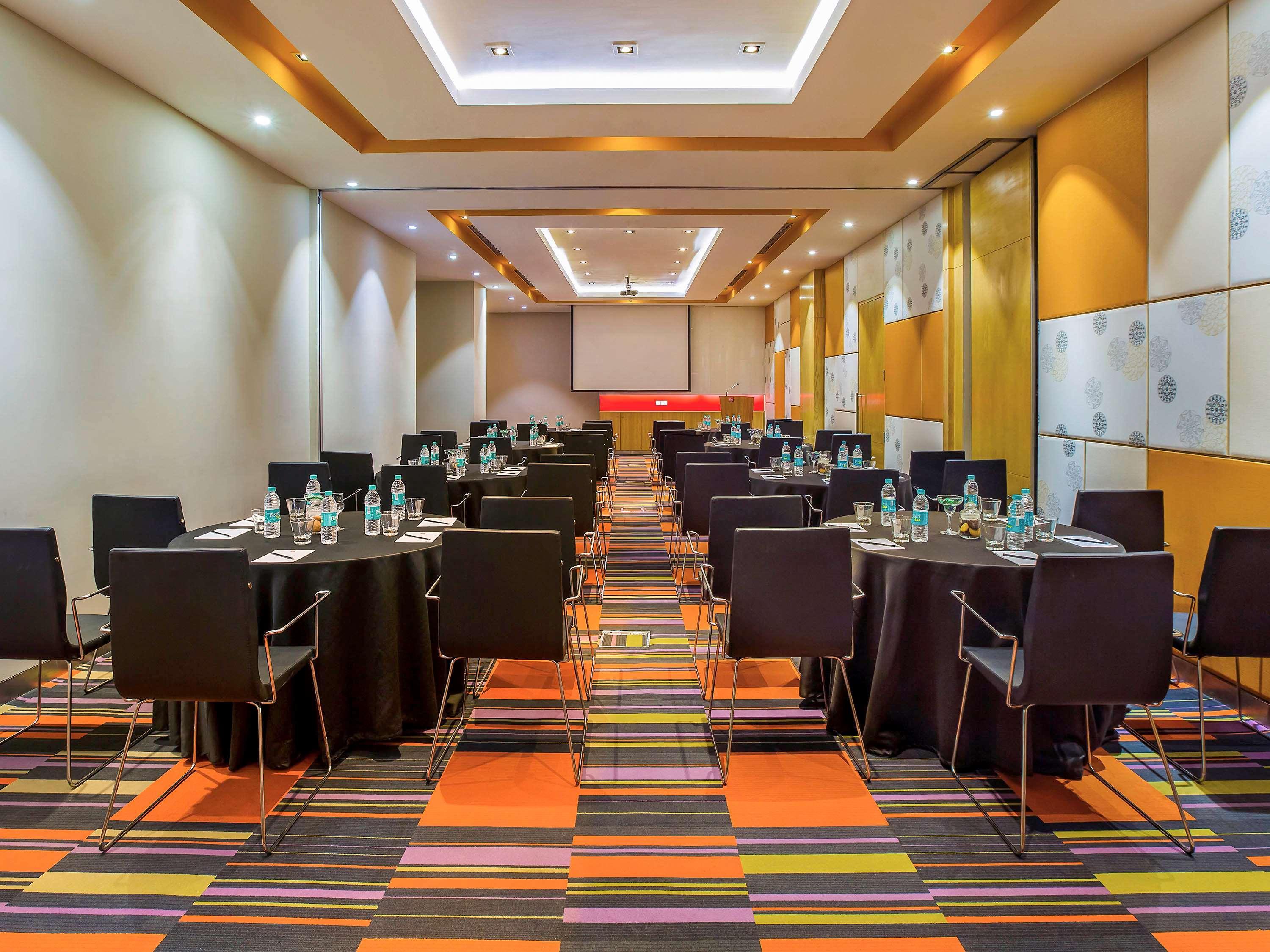 Ibis Gurgaon Golf Course Road - An Accor Brand Hotel Exterior photo